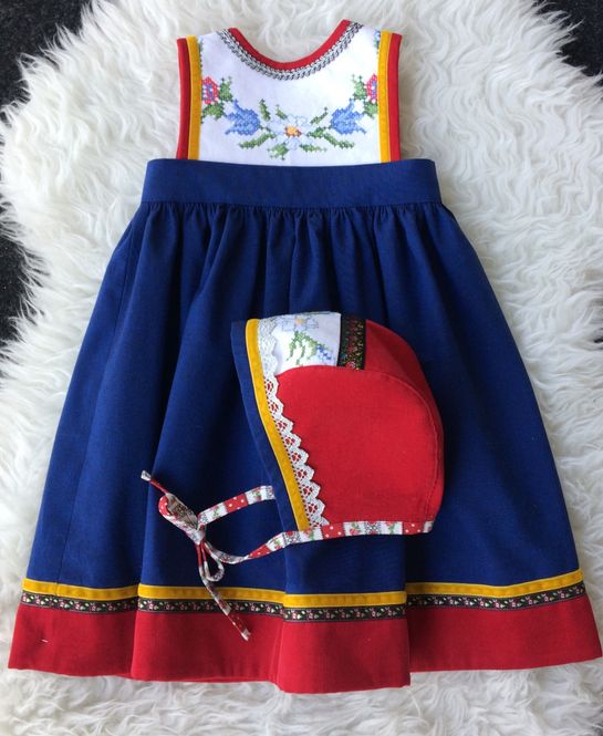 Hovedbilde X SOLGT  Festdrakt Astrid ...