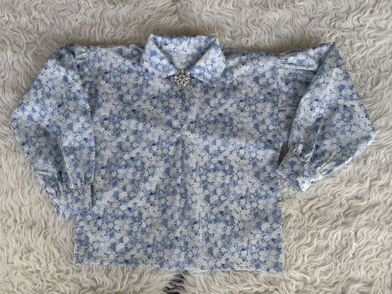 SOLGT Festdraktskjorte Trine lysblå Liberty