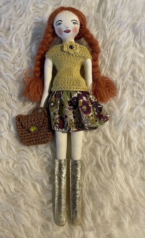 X SOLGT Dukke Viktoria 