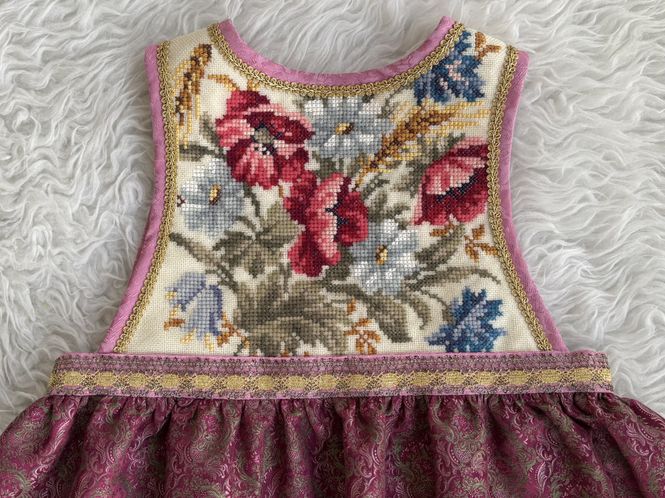 Hovedbilde Festdrakt Astrid ...