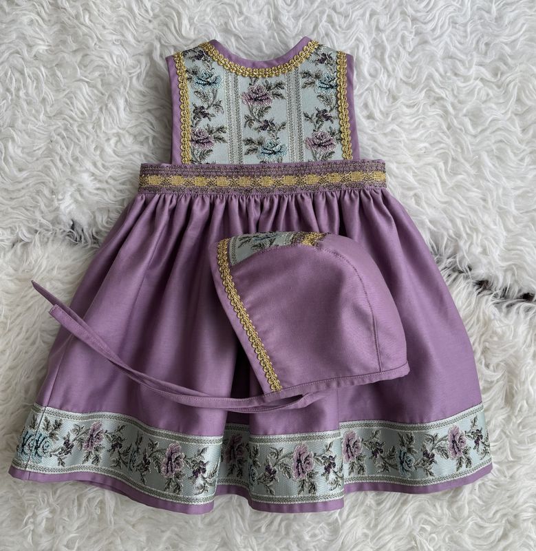 SOLGT Festdrakt Astridliten rosalilla