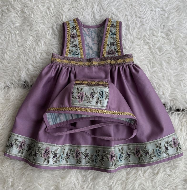 SOLGT Festdrakt Astridliten rosalilla