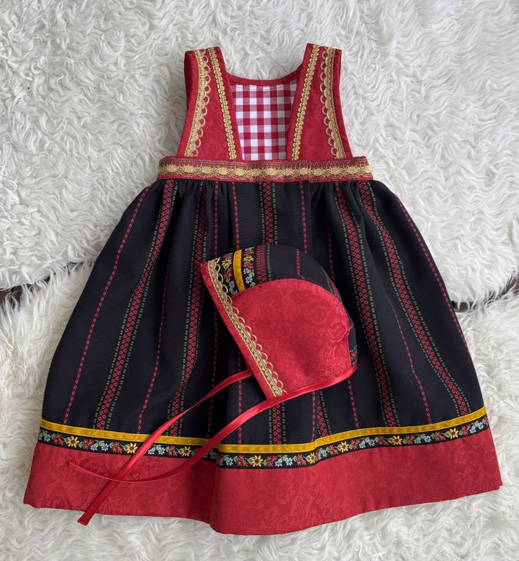 Festdrakt Astridliten sort rose 1