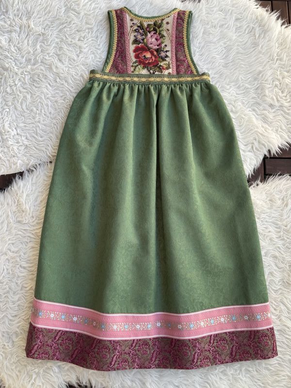 SOLGT Festdrakt Astrid grønn/rosa/burgunder