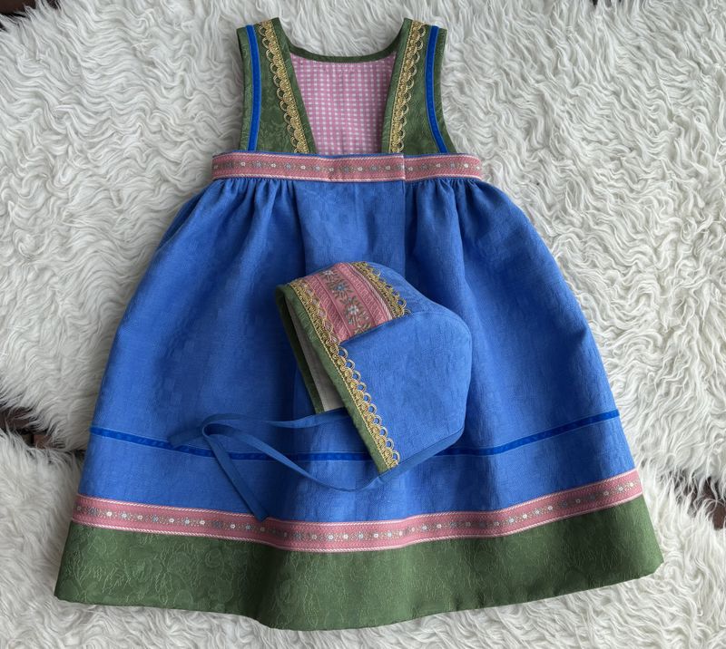 SOLGT Festdrakt Astrid liten blå/rosa